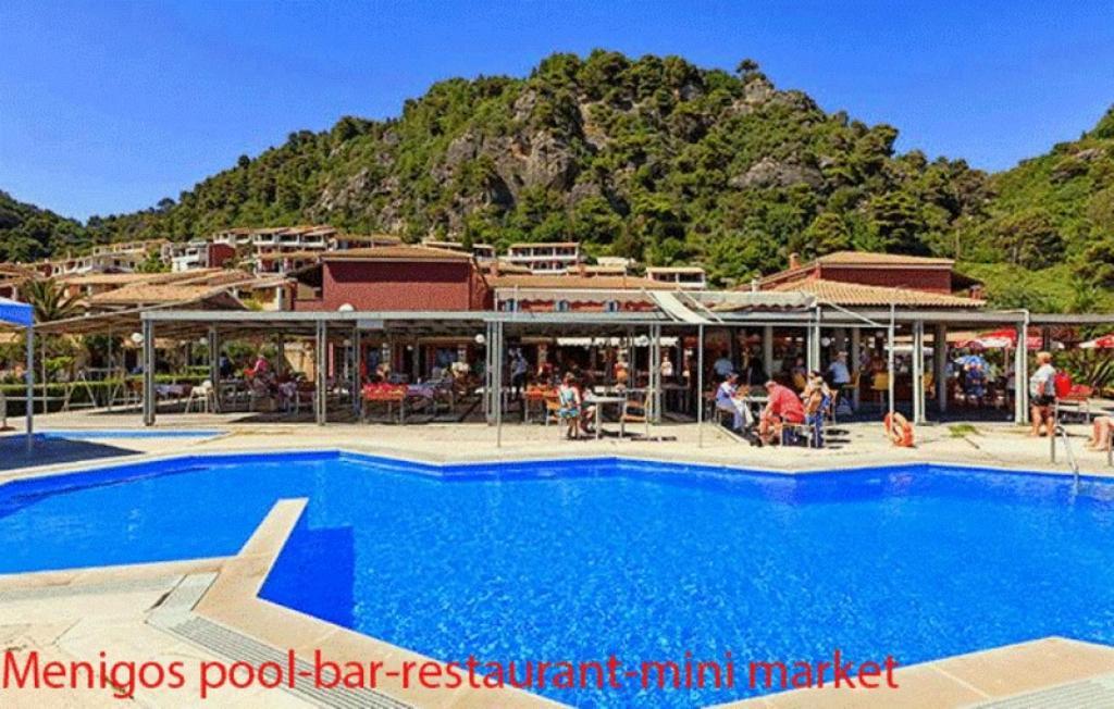 Waves Apartments Melody Glyfada Екстер'єр фото